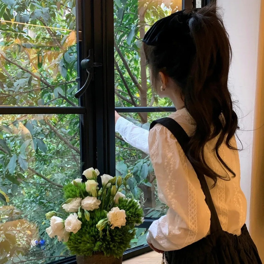 罗美雪妮黛的美丽与哀愁